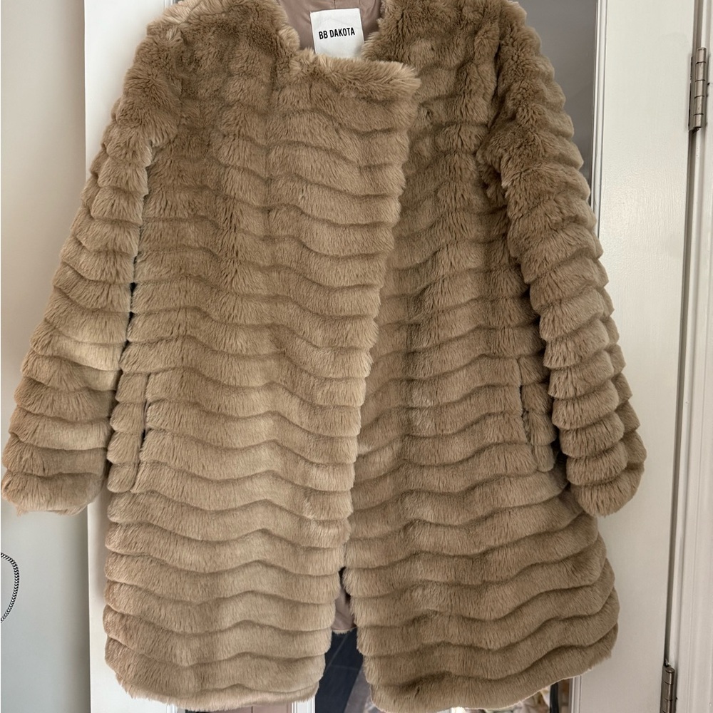 BB Dakota Women's Plush Tan Teddy Jacket